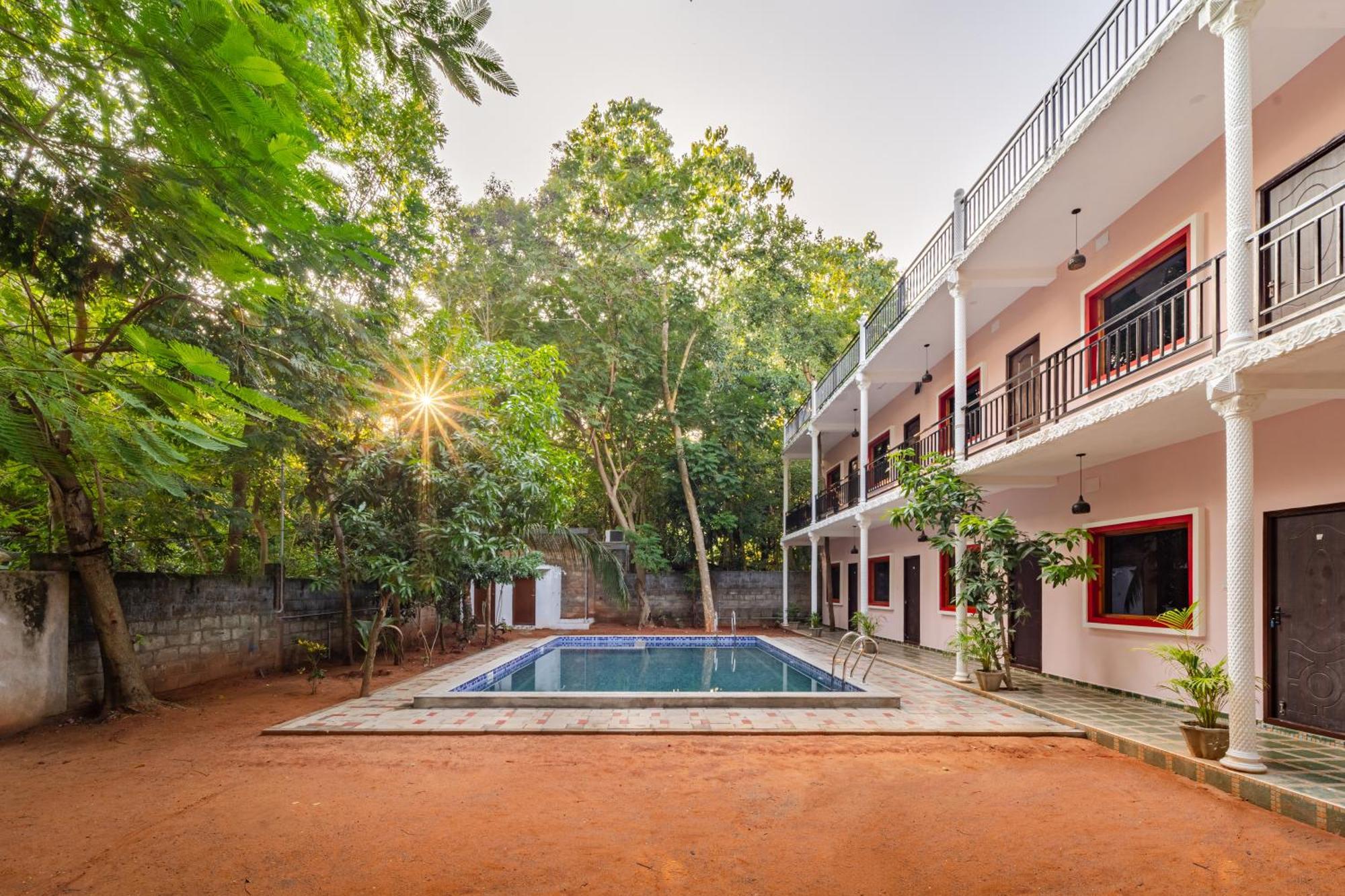 Hotel De Jardin Pondicherry With Swimming Pool Kültér fotó